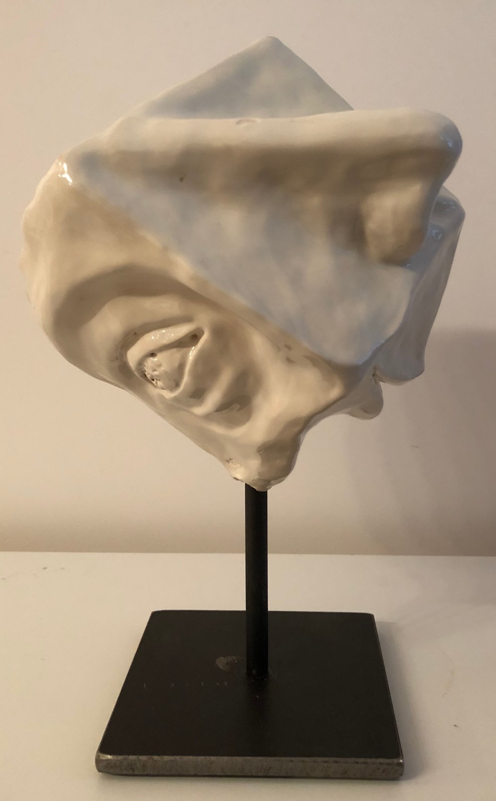 d6fa7b16-1b99-4b5d-a401-b977aac61181